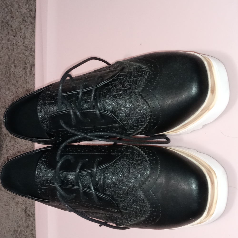 Oxford wingtip wedges